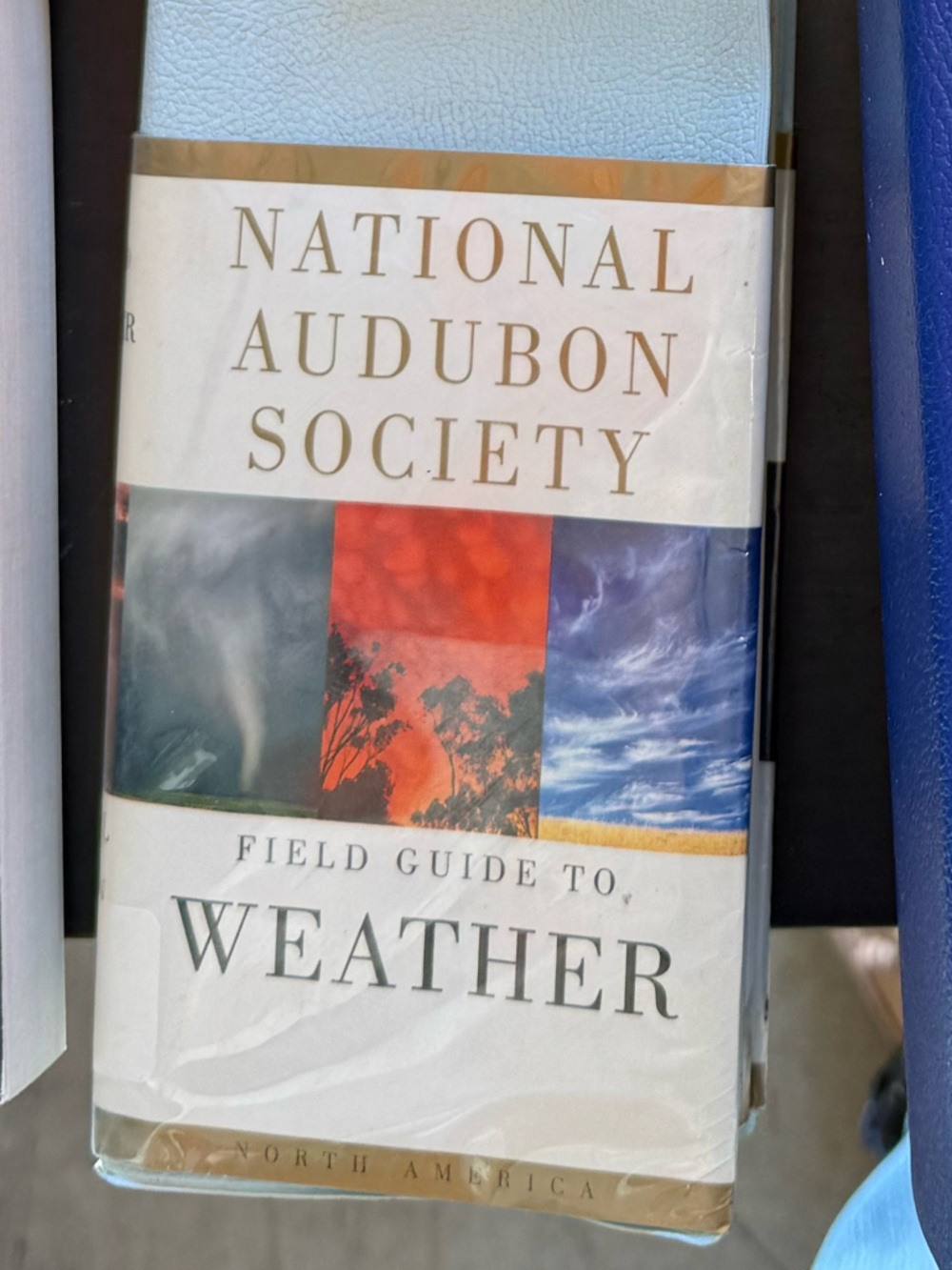 National Audubon Society Field Guide to Weather - White, Blue, Red, Gold